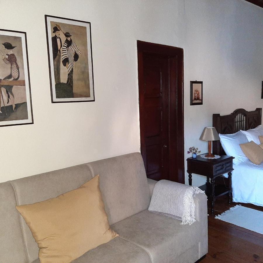 Casa Do Sr. Falcao 미란다 두 코르부 외부 사진